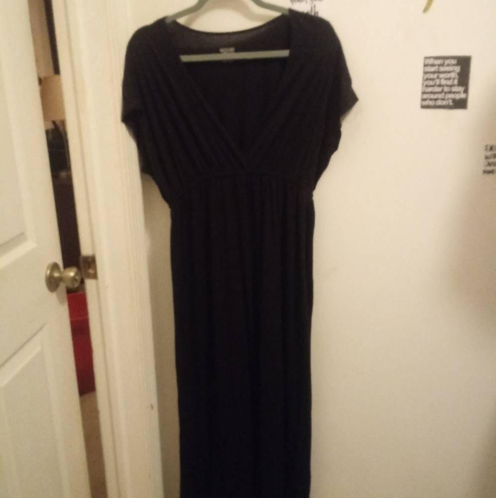 Long black casual dress.